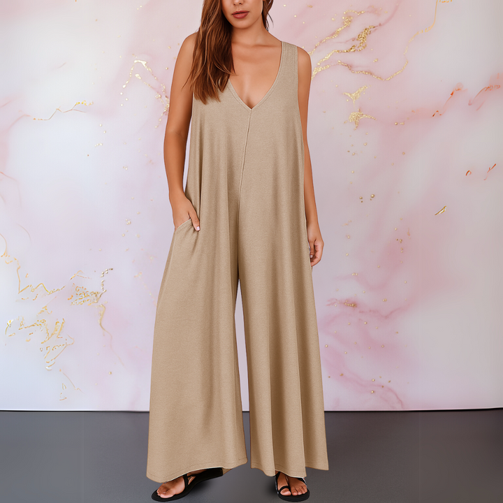 Wendy | Comfortable jumpsuit with V-neck and wide legs