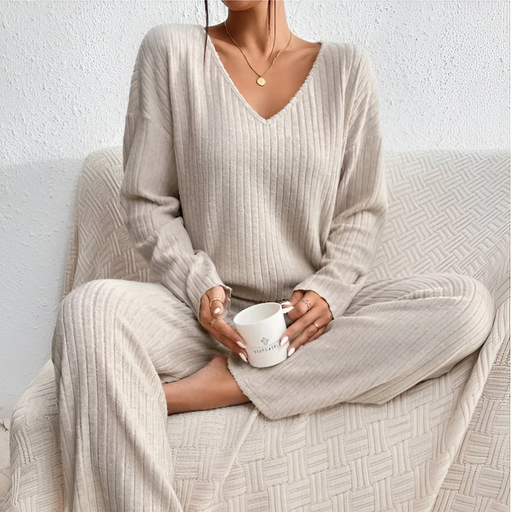 Wilma™ | Ribbed V-neck sweater set